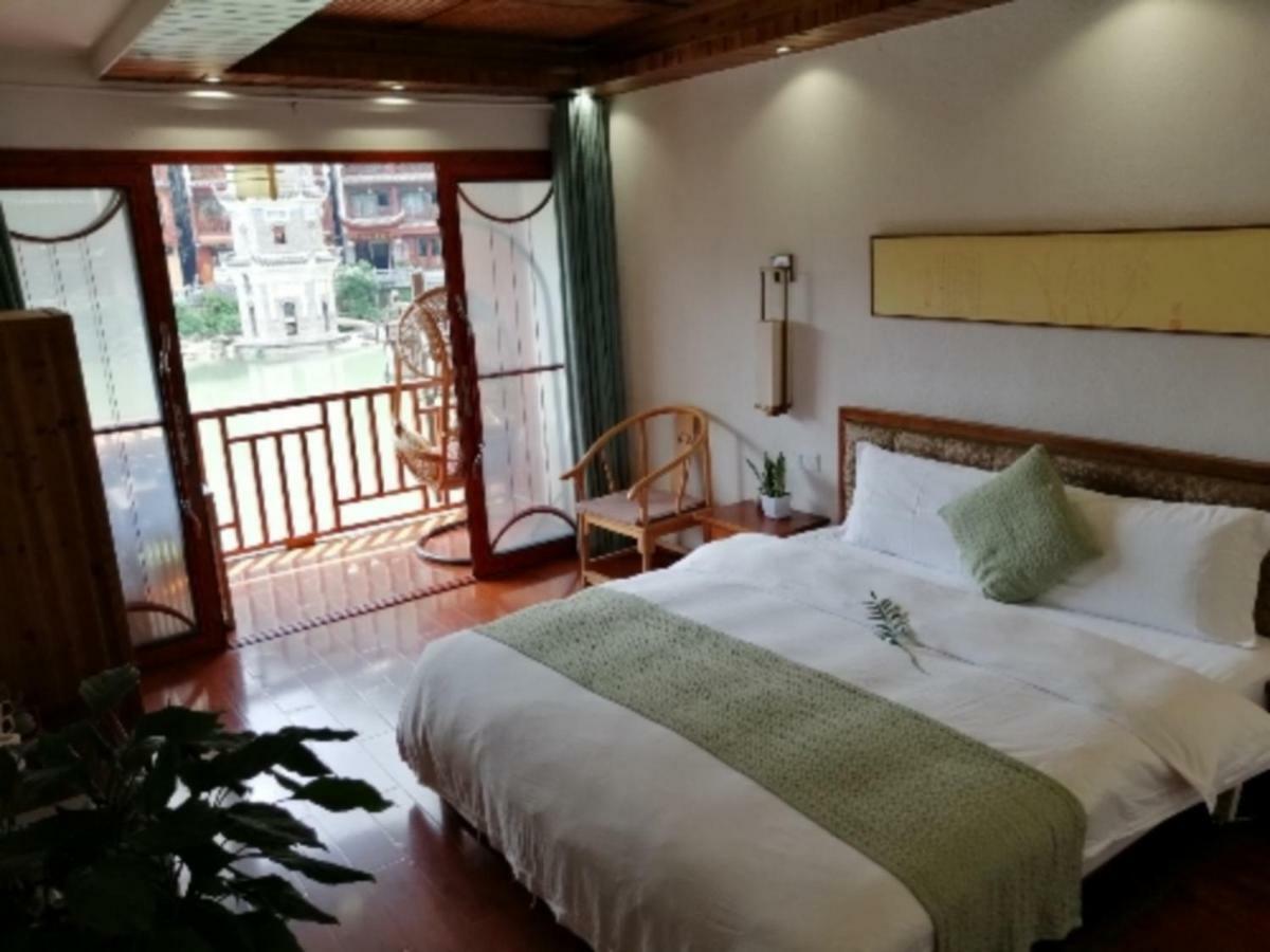 沱江缘民宿 Fenghuang Exterior photo